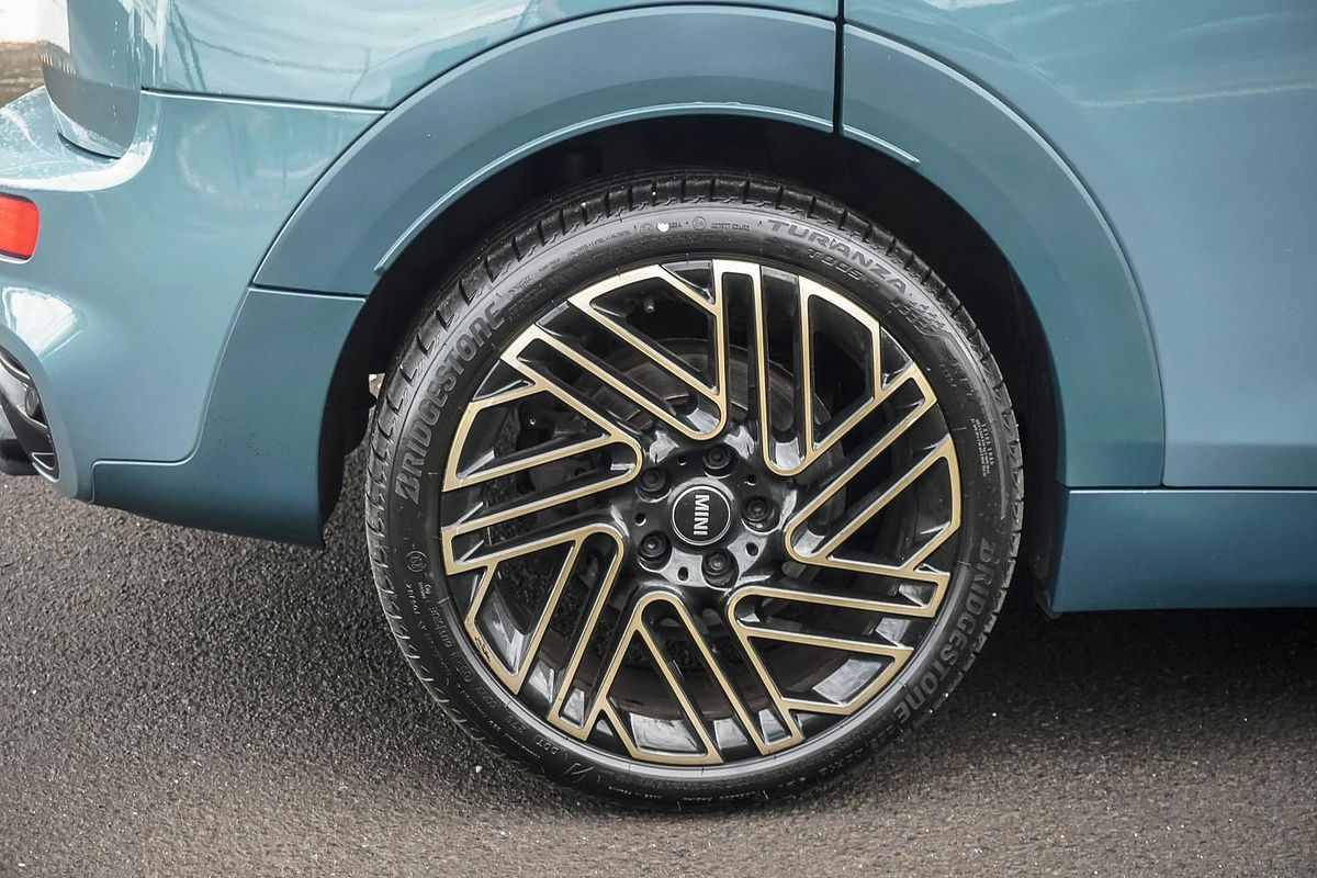 2023 MINI Clubman Cooper S Classic F54 LCI