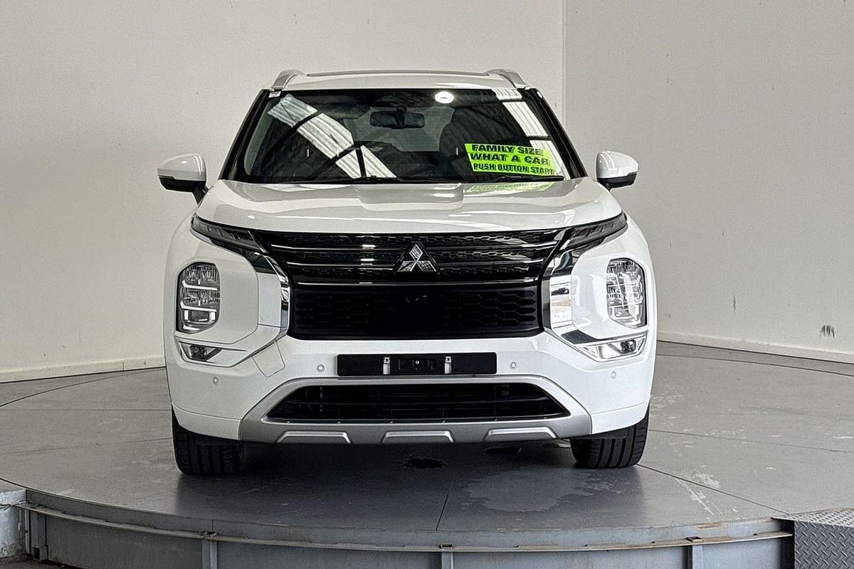 2023 Mitsubishi Outlander Exceed ZM