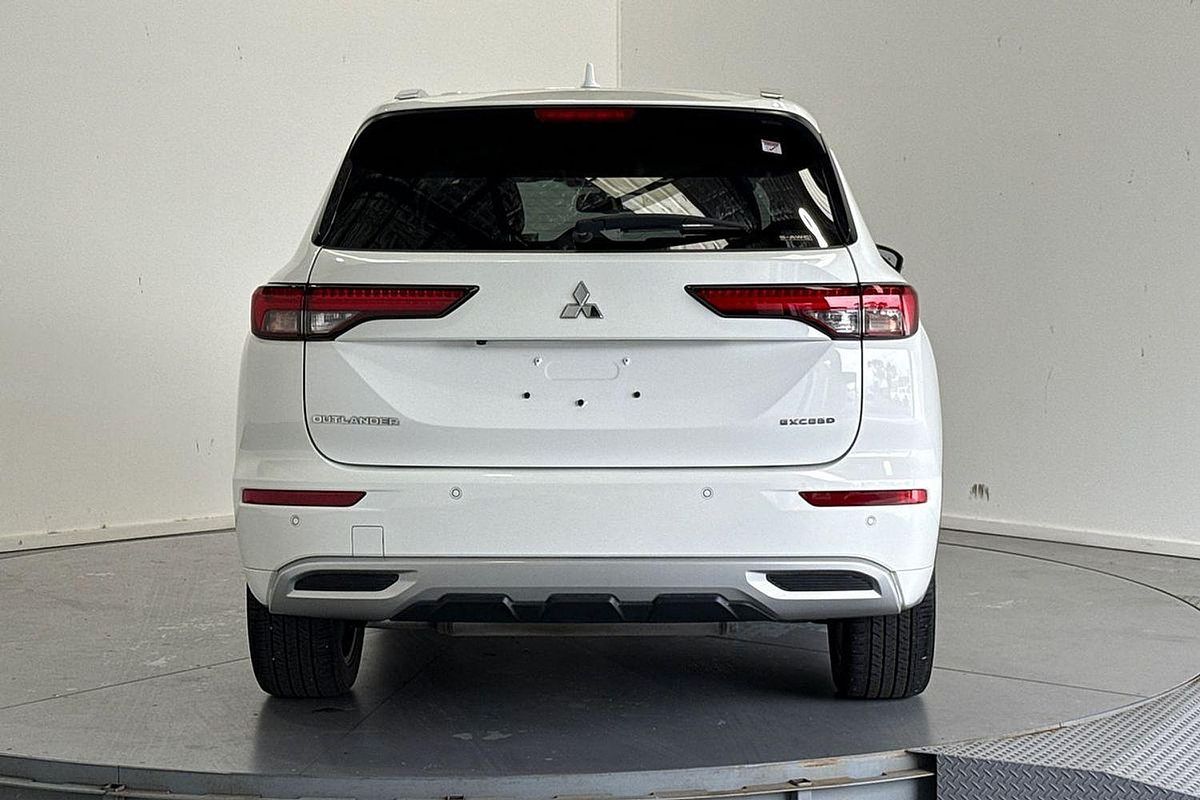 2023 Mitsubishi Outlander Exceed ZM