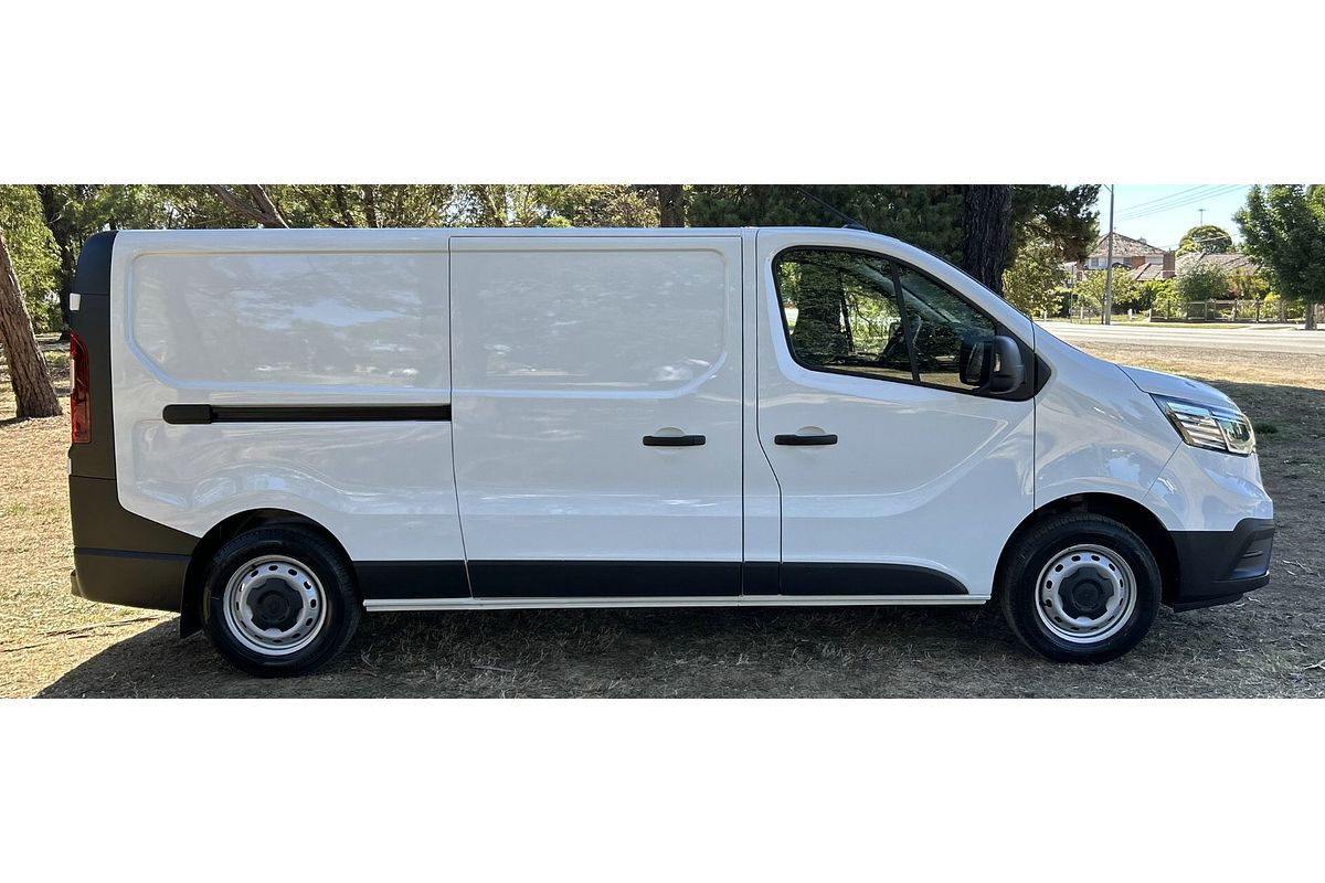 2025 Renault Trafic Pro X82 LWB Low Roof
