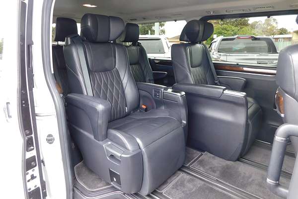 2019 Toyota Granvia VX GDH303R