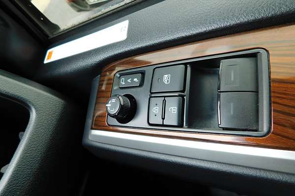 2019 Toyota Granvia VX GDH303R