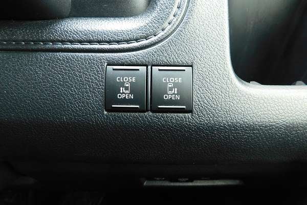 2019 Toyota Granvia VX GDH303R