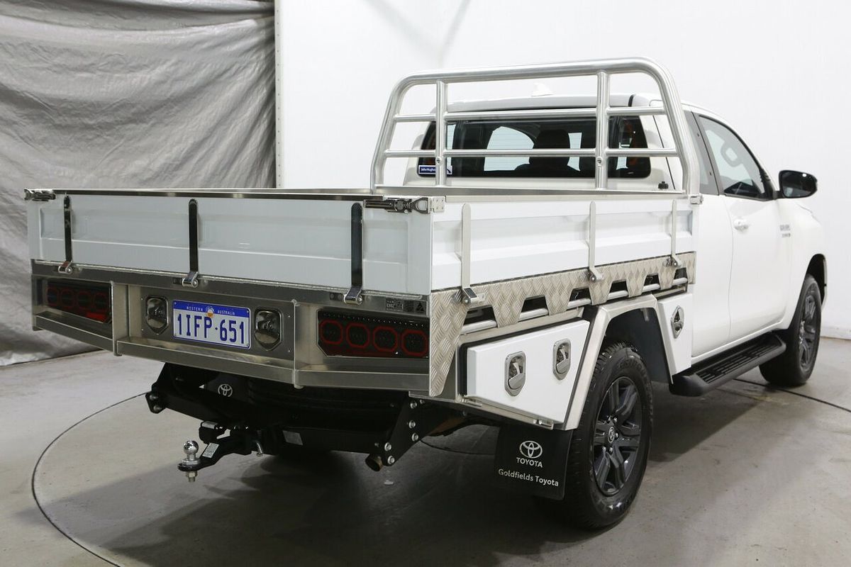 2024 Toyota Hilux SR GUN126R 4X4