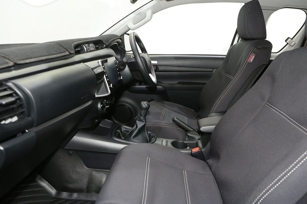 2024 Toyota Hilux SR GUN126R 4X4