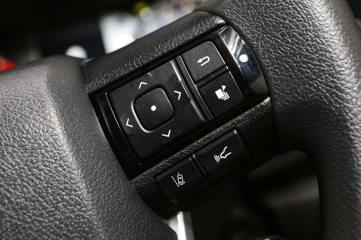 2024 Toyota Hilux SR GUN126R 4X4