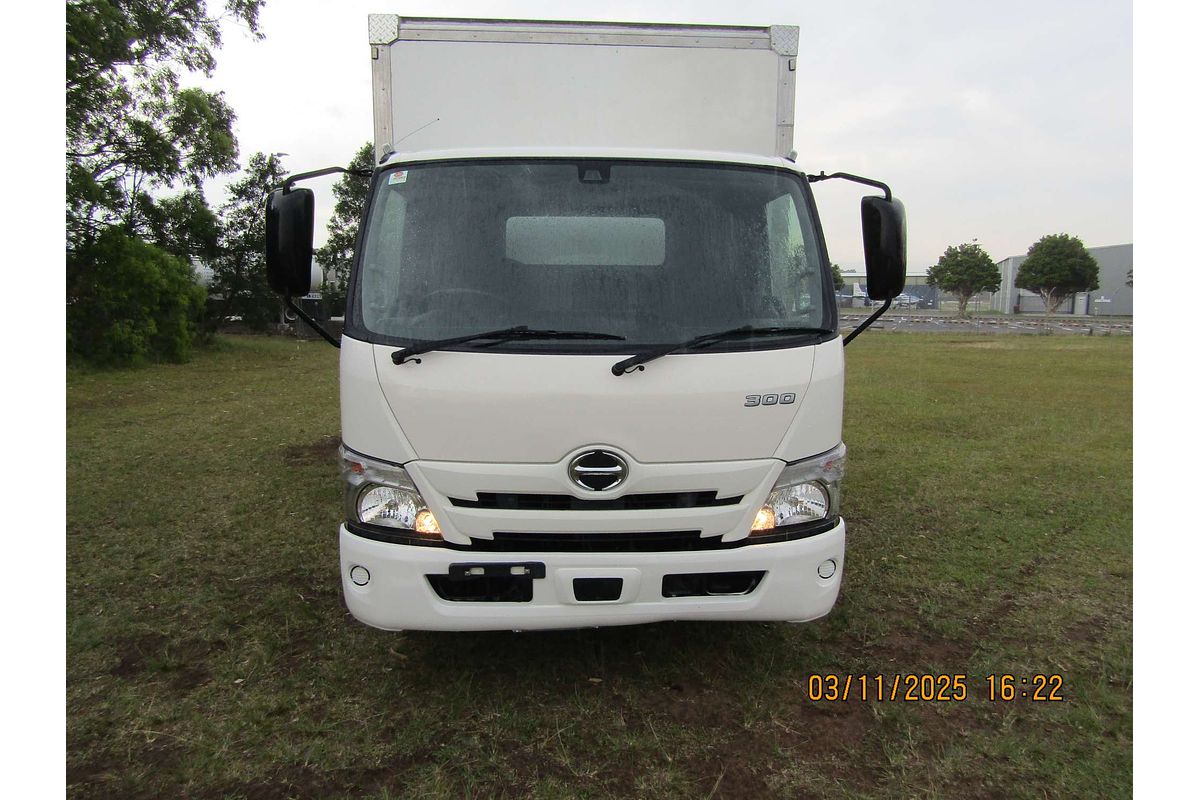 2021 Hino 300 Series 616 4x2 SWB