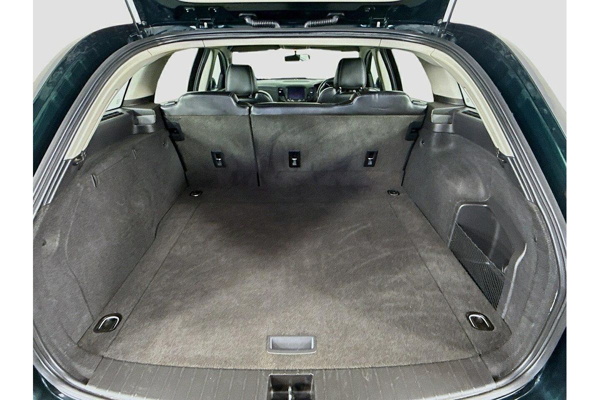 2013 Holden Commodore SV6 VF