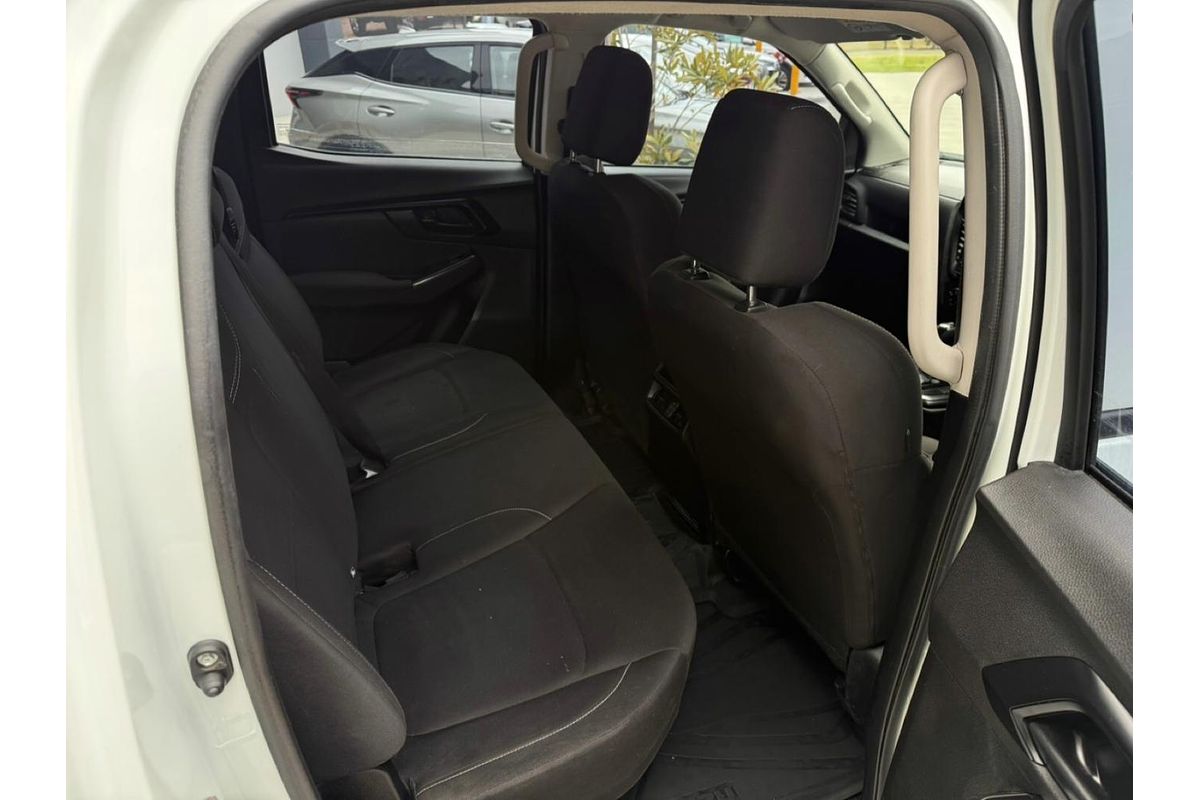 2020 Isuzu D-MAX SX High Ride Rear Wheel Drive