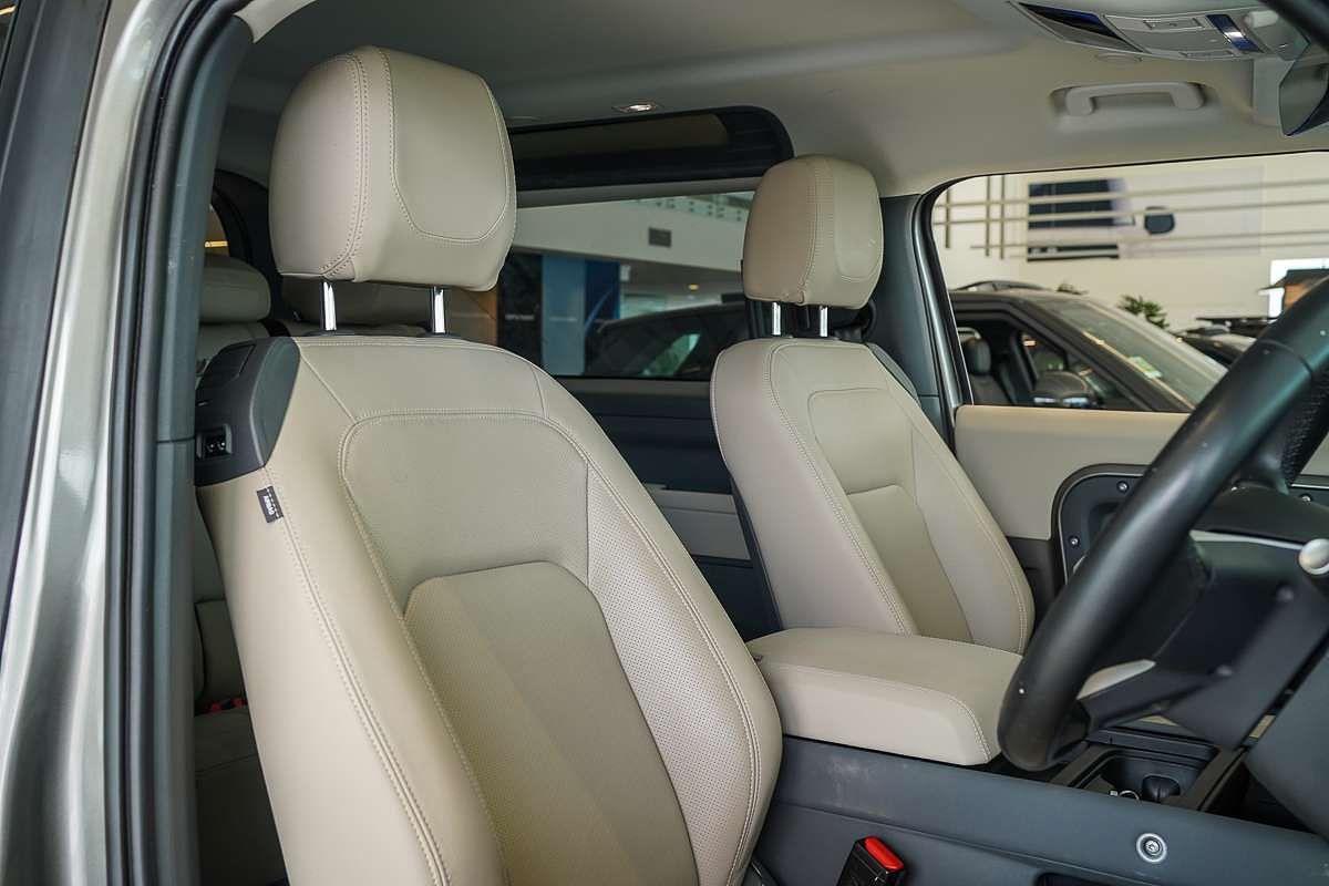 2023 Land Rover Defender 90 P400 X-Dynamic SE L663