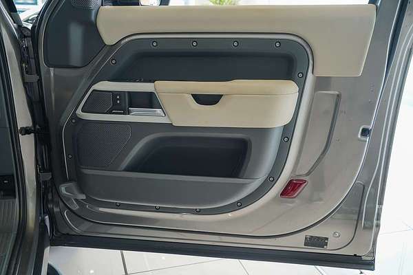 2023 Land Rover Defender 90 P400 X-Dynamic SE L663