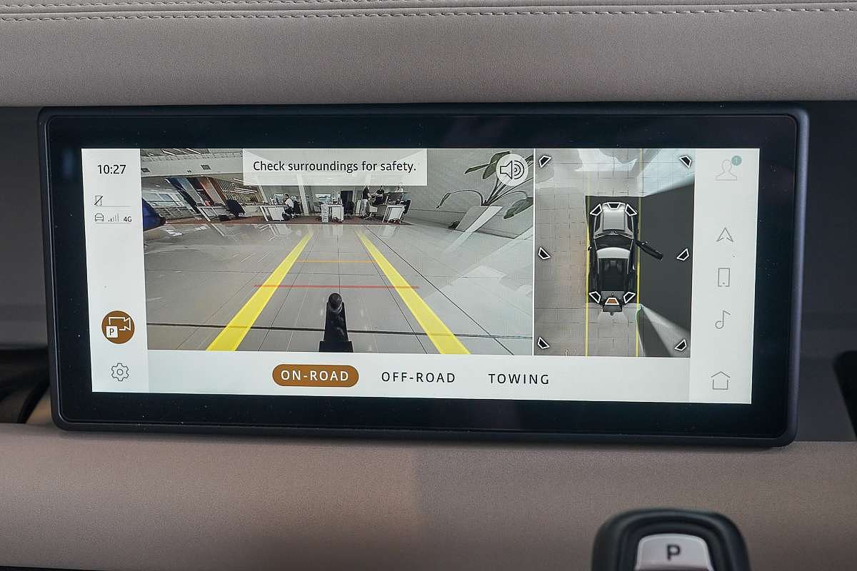 2023 Land Rover Defender 90 P400 X-Dynamic SE L663