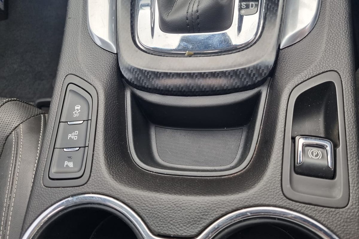 2015 Holden Ute SS-V REDLINE VF II REAR WHEEL DRIVE