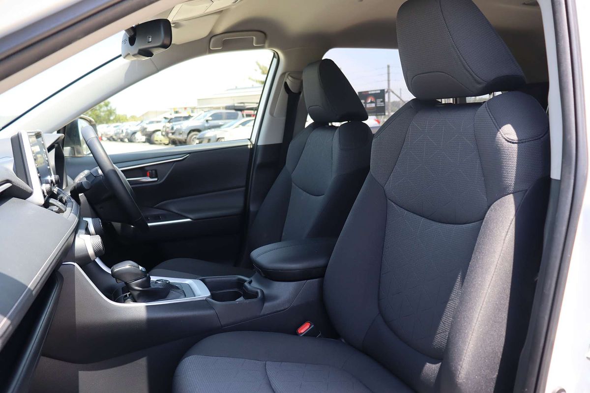 2019 Toyota RAV4 GXL AXAH54R