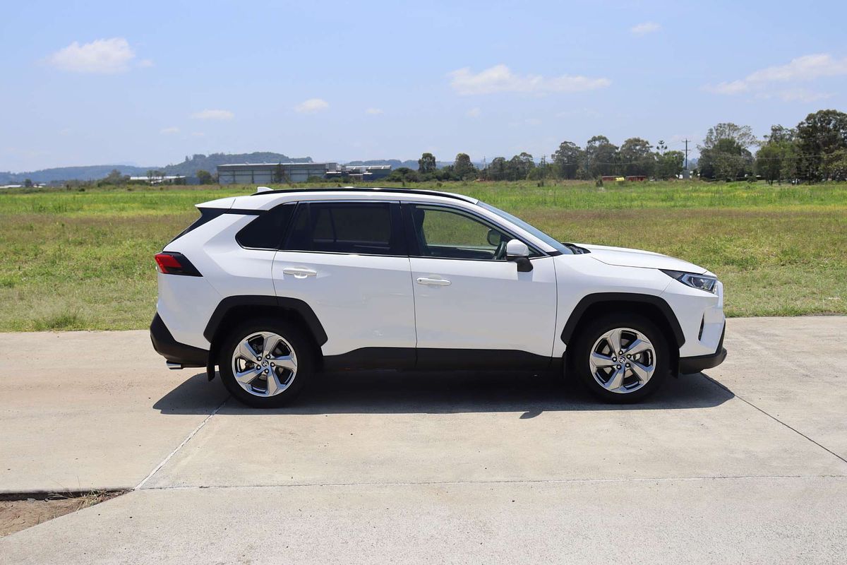 2019 Toyota RAV4 GXL AXAH54R