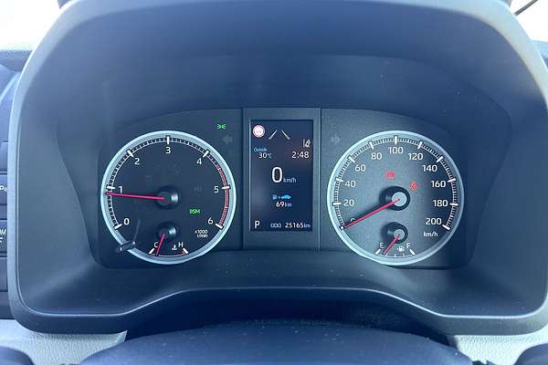 2024 Toyota Hiace Commuter GDH322R ELWB High Roof