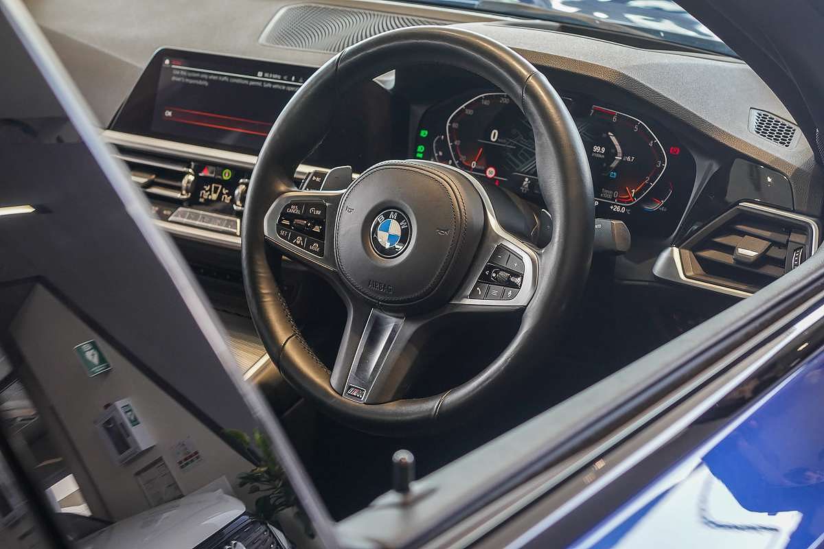 2019 BMW 3 Series 330i M Sport G20