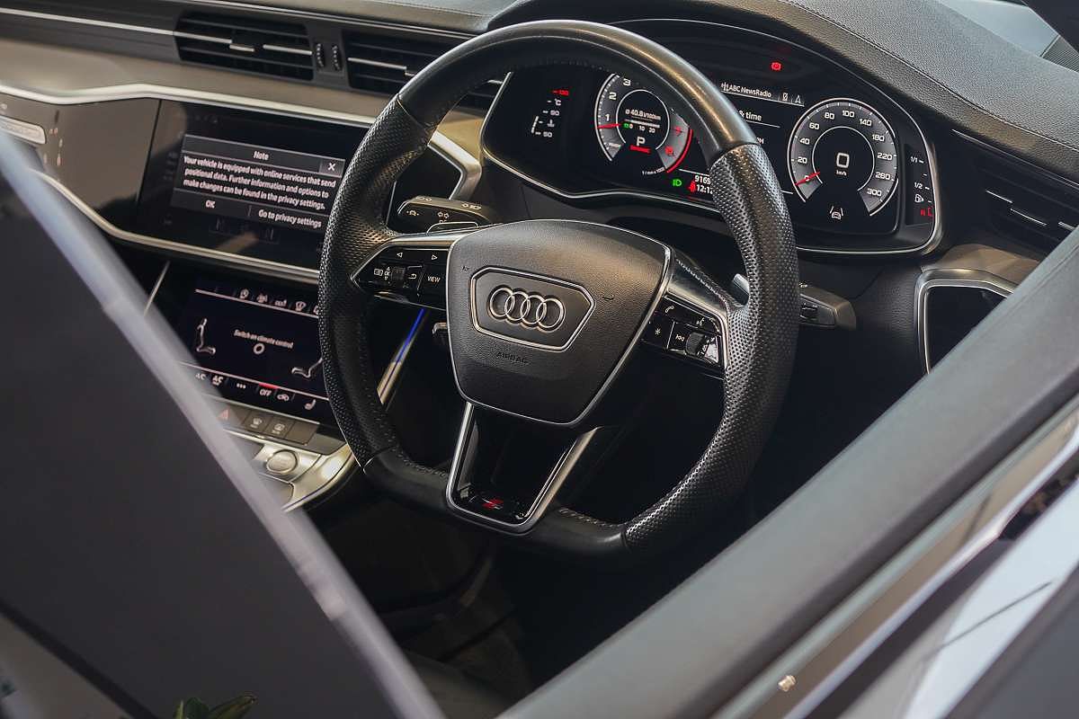 2019 Audi A6 55 TFSI S line C8
