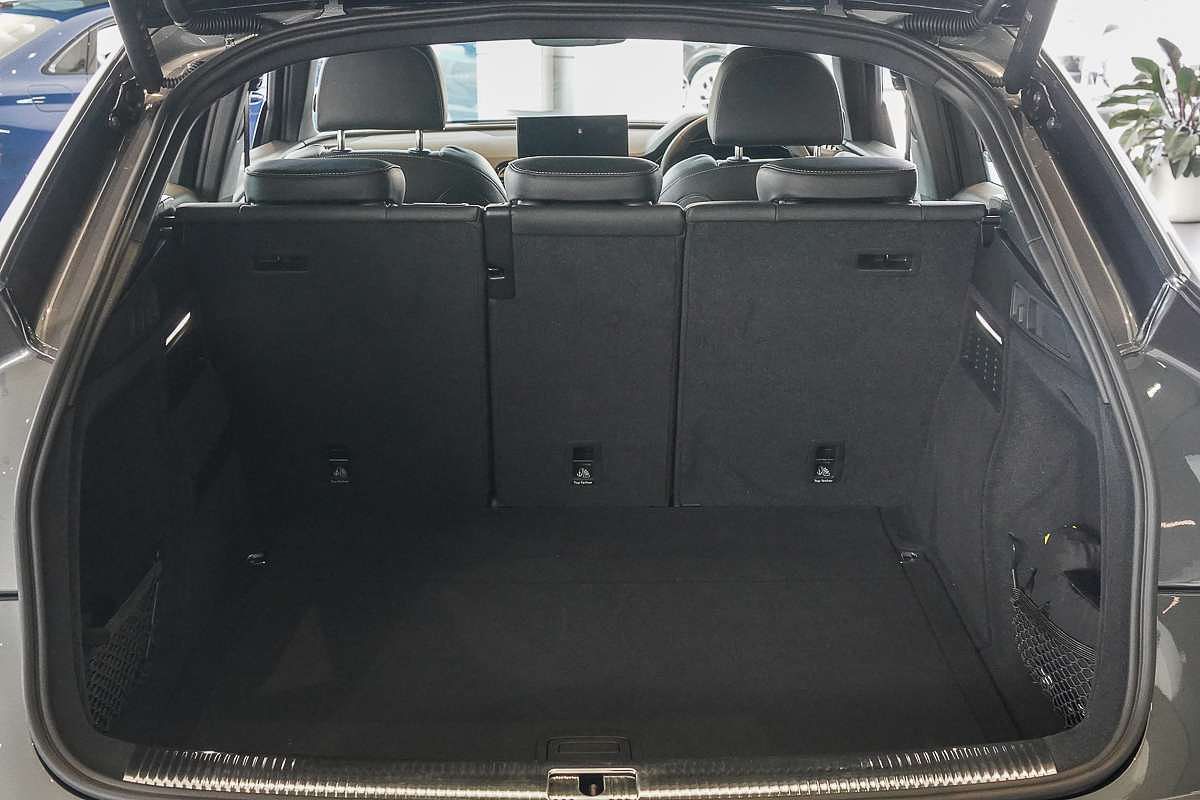 2024 Audi Q5 45 TFSI S line FY