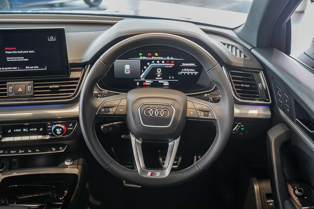 2024 Audi Q5 45 TFSI S line FY