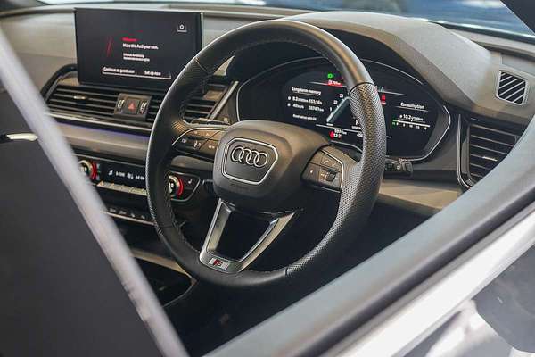 2024 Audi Q5 45 TFSI S line FY