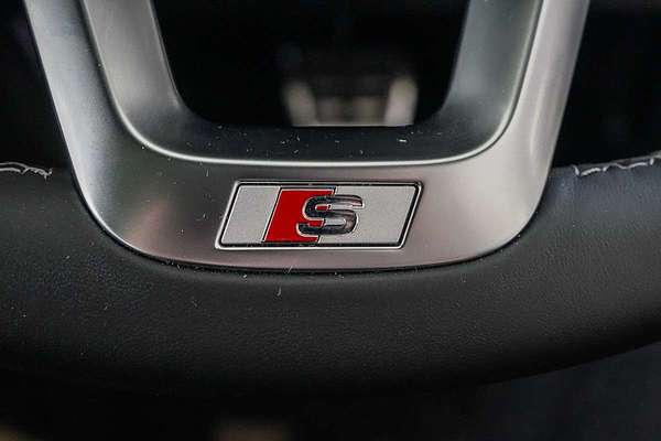 2024 Audi Q5 45 TFSI S line FY