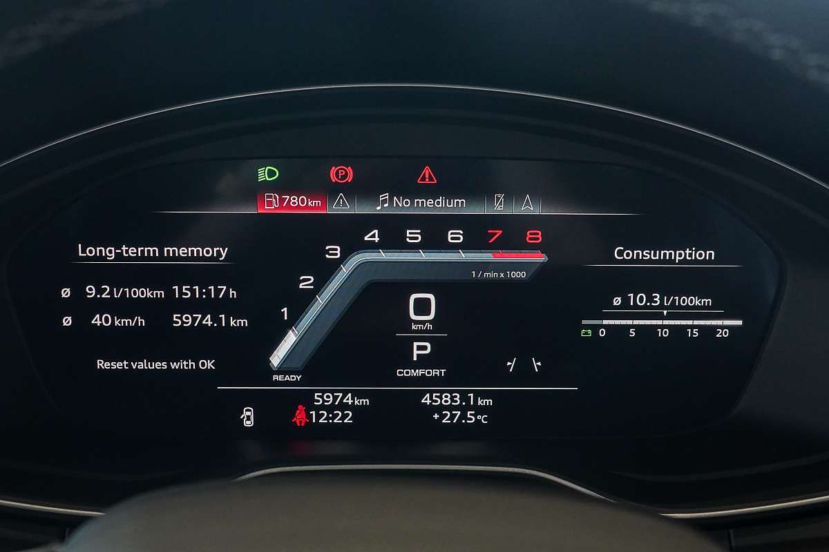 2024 Audi Q5 45 TFSI S line FY