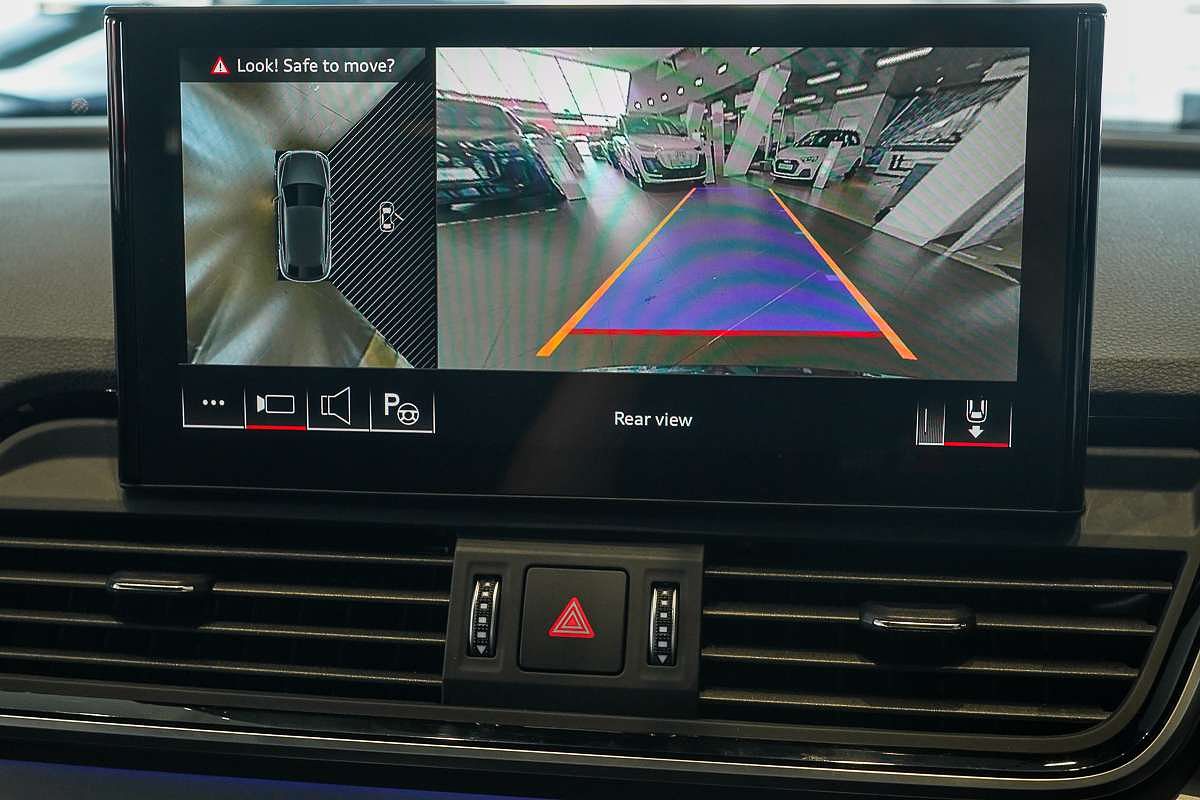 2024 Audi Q5 45 TFSI S line FY