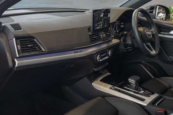 2024 Audi Q5 45 TFSI S line FY