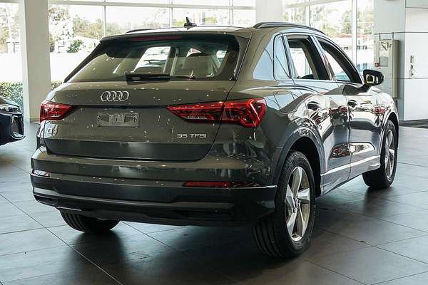 2022 Audi Q3 35 TFSI F3
