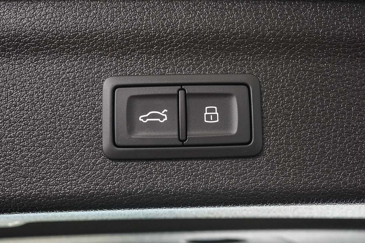 2022 Audi Q3 35 TFSI F3