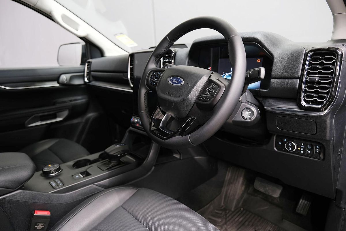 2025 Ford Everest Trend 2.0L