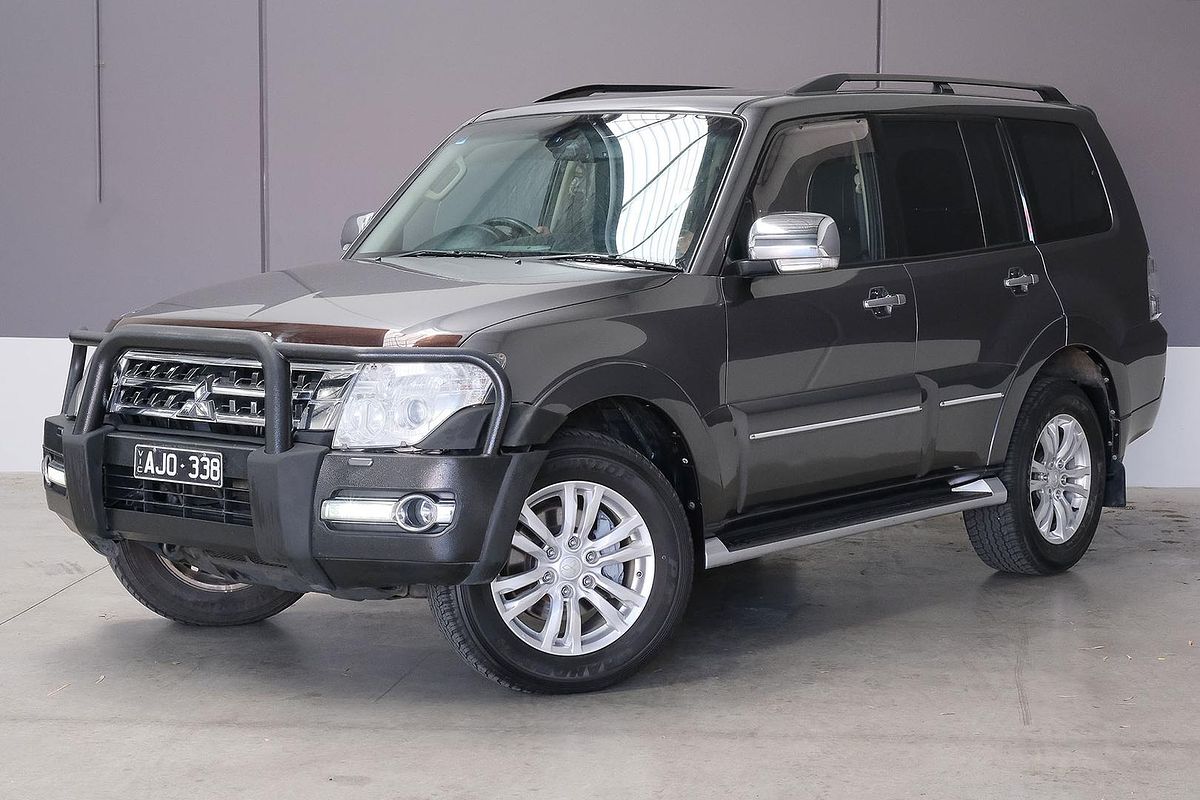 2016 Mitsubishi Pajero Exceed NX