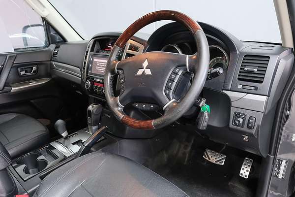 2016 Mitsubishi Pajero Exceed NX