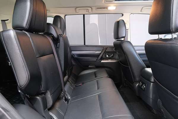 2016 Mitsubishi Pajero Exceed NX