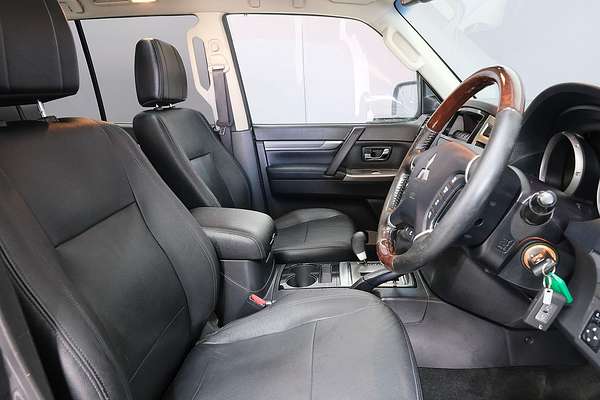 2016 Mitsubishi Pajero Exceed NX