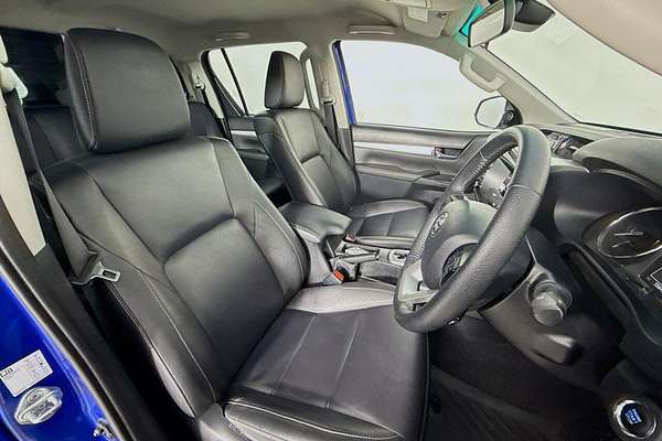 2023 Toyota Hilux SR5 GUN126R 4X4