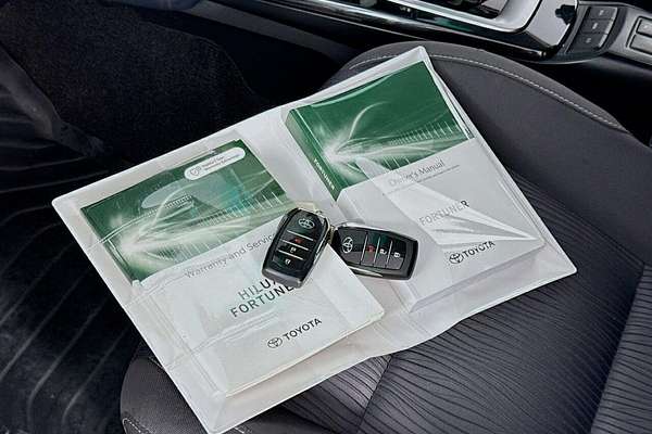 2023 Toyota Fortuner GXL GUN156R