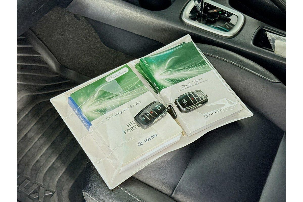 2023 Toyota Hilux SR5 GUN126R 4X4