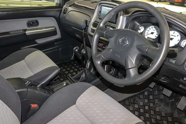 2009 Nissan Navara ST-R D22 4X4