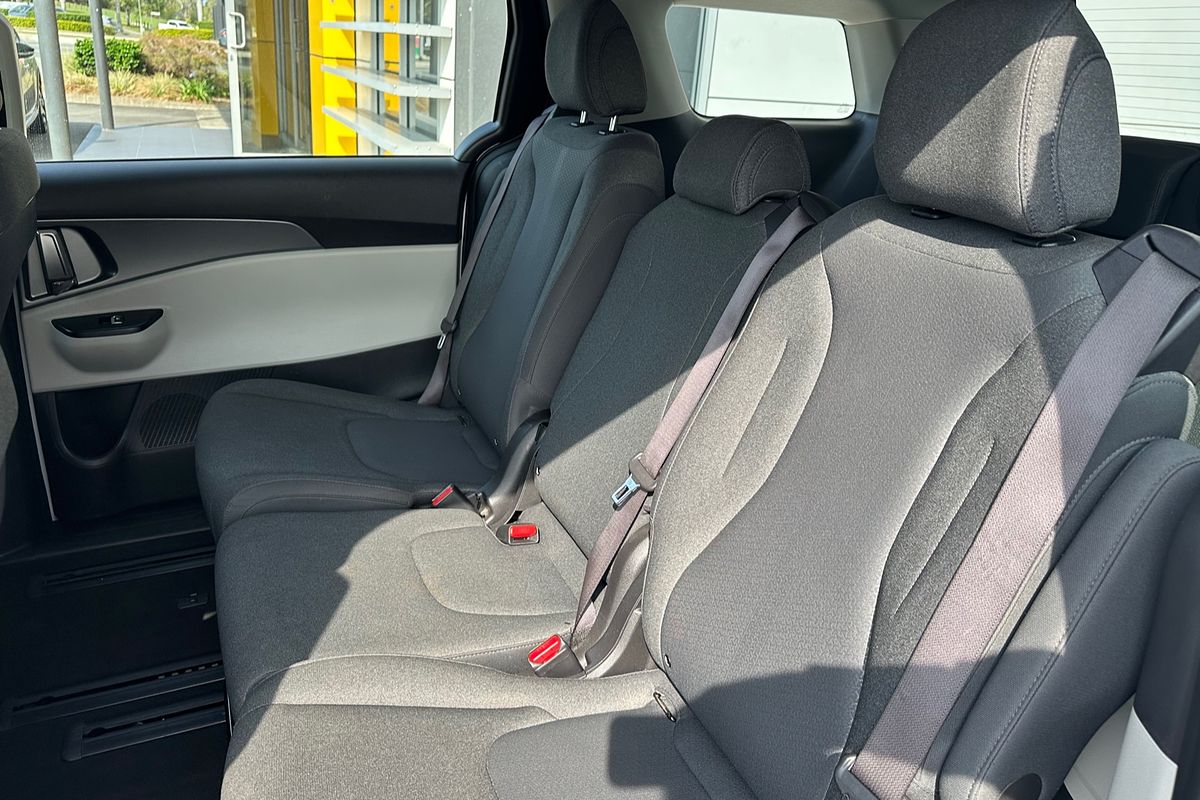 2022 Kia Carnival S KA4