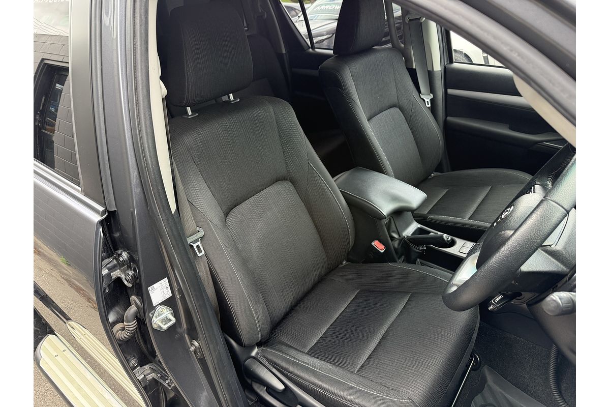 2021 Toyota Hilux SR5 GUN126R 4X4