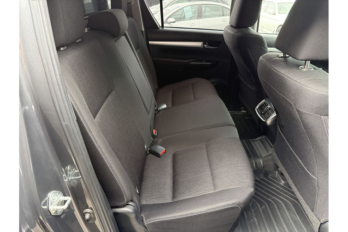 2021 Toyota Hilux SR5 GUN126R 4X4