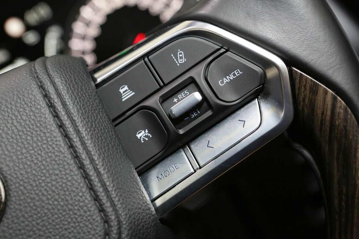 2024 Toyota Landcruiser VX FJA300R