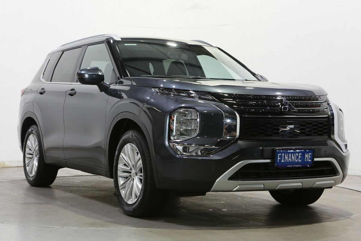 2024 Mitsubishi Outlander LS ZM