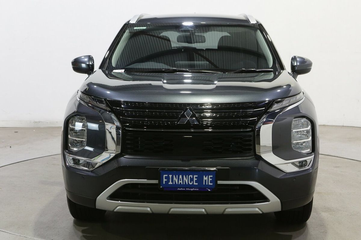 2024 Mitsubishi Outlander LS ZM