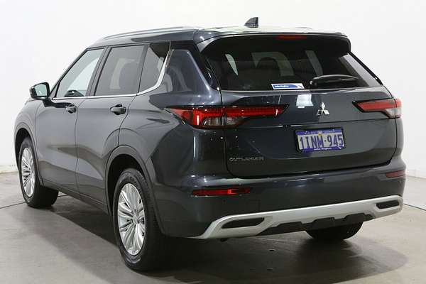 2024 Mitsubishi Outlander LS ZM