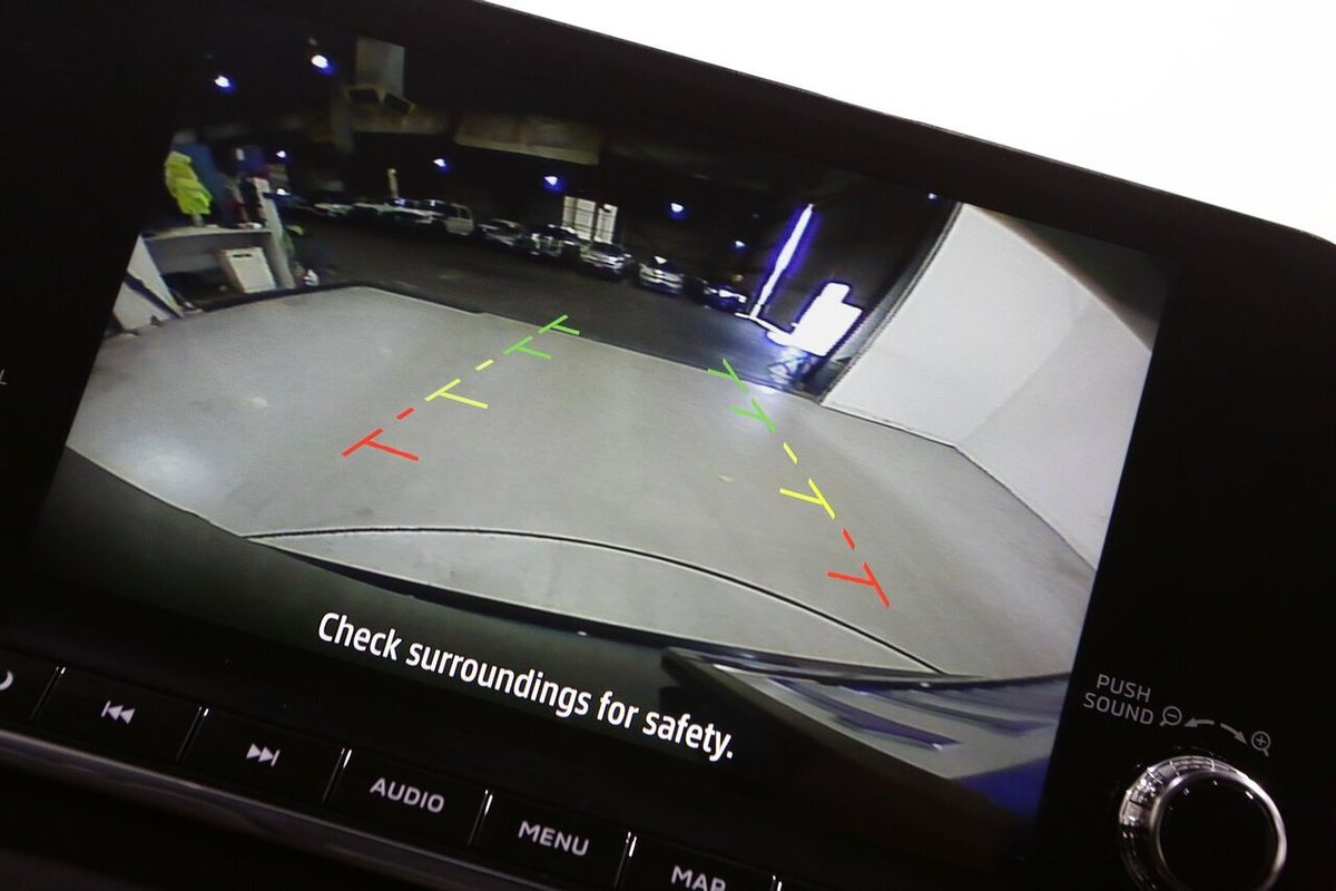 2024 Mitsubishi Outlander LS ZM