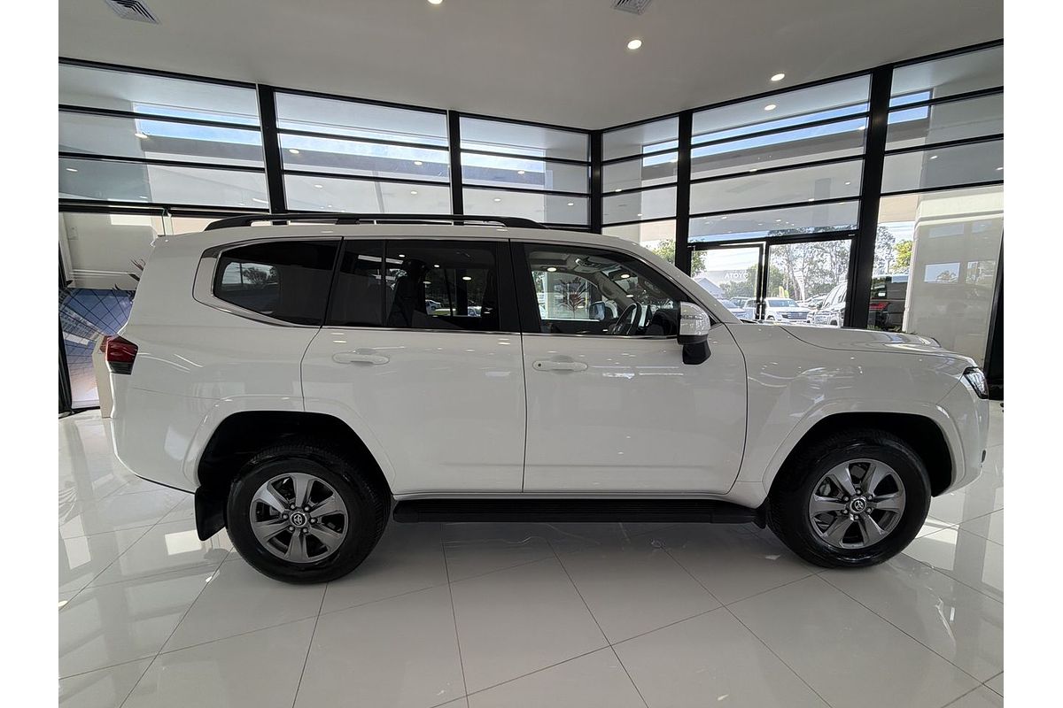 2022 Toyota Landcruiser VX FJA300R
