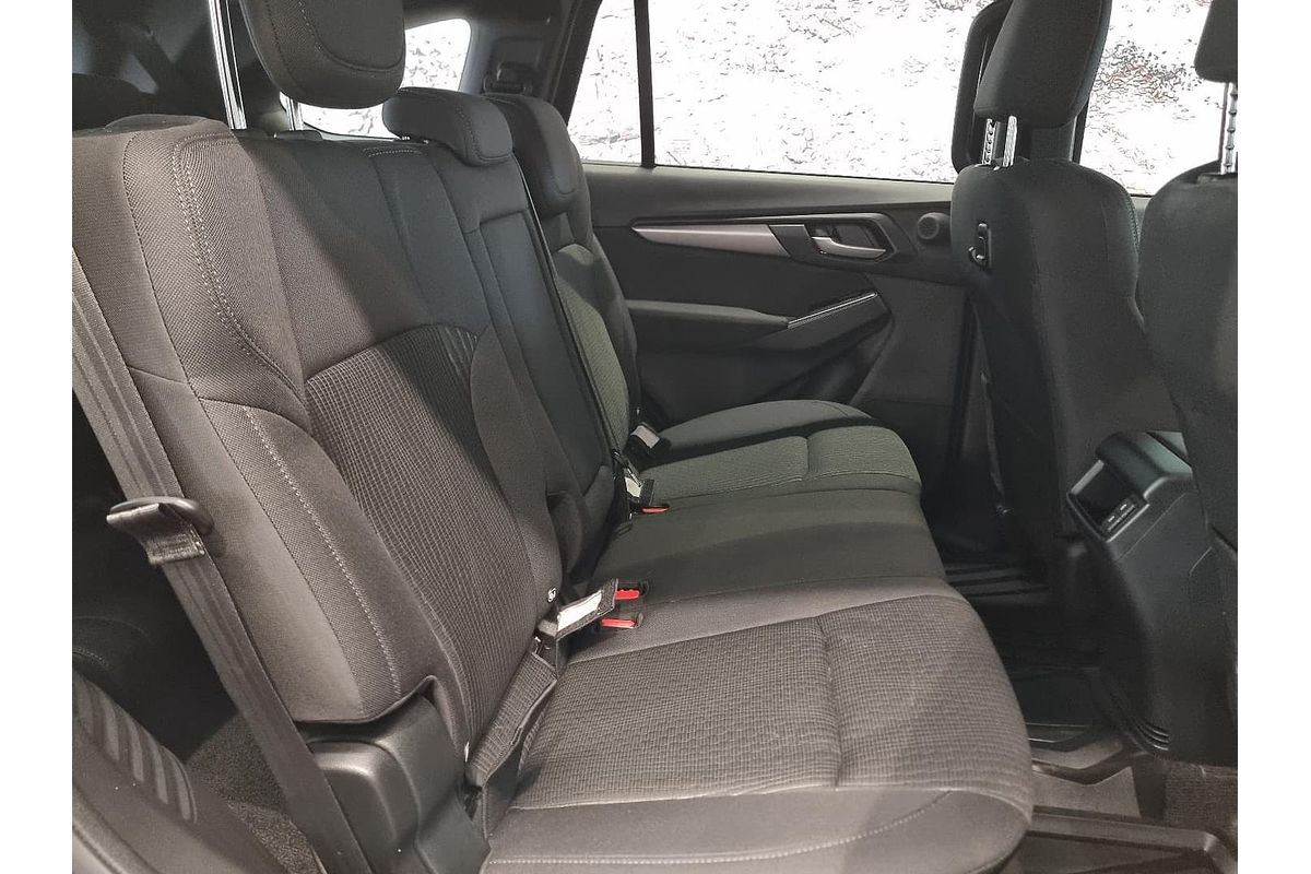 2025 Isuzu MU-X LS-M